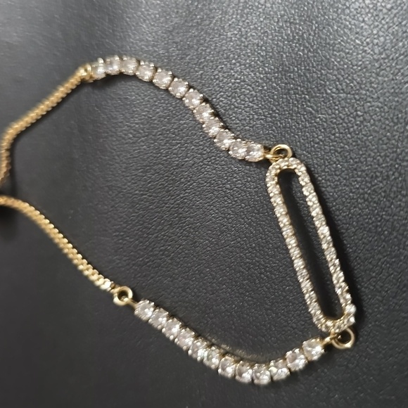 Jewelry - Picture 3 of 4